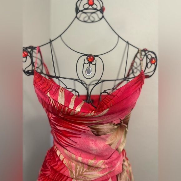 Pink and Red Sweetheart Bodycon Dress for Night Out - Picture 3 of 4